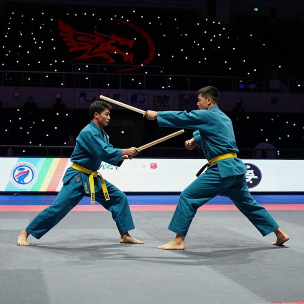 Hồ Sơ Trống Giữa Võ Đài Việt: Nghề Đọc Trận Đấu Khi Dữ Liệu Chưa Từng Tồn Tại