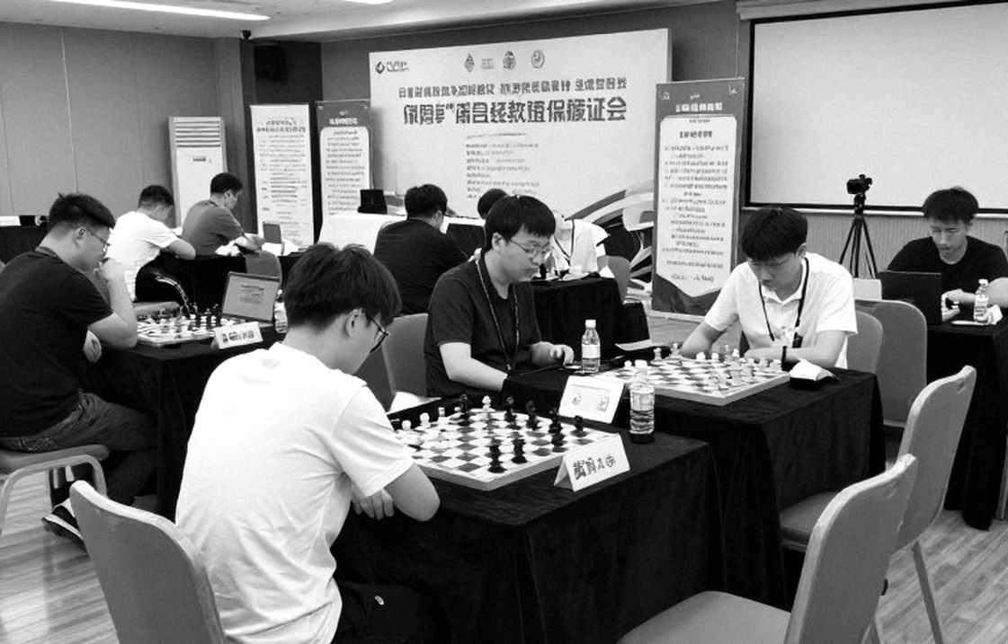 Scotch Không Còn Là Khắc Tinh: Chiến Thuật Hóa Giải Của Mikhalchishin Cho Thế Hệ Sau Kasparov