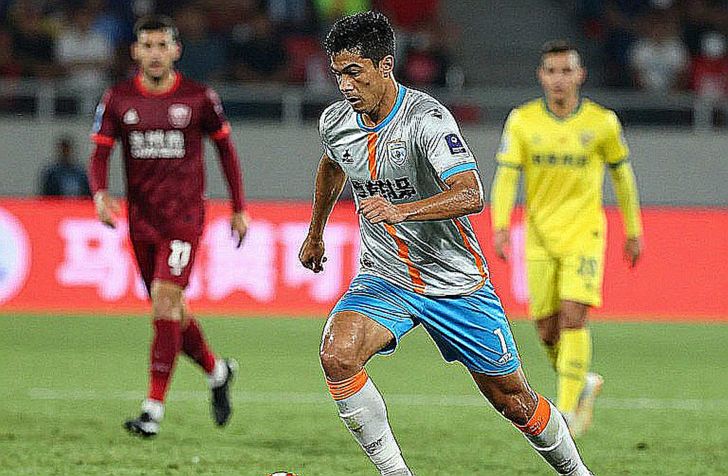 Cho mượn kèm nghĩa vụ mua đứt: bản hợp đồng nghe đẹp nhất V.League đang là bản án tài chính của đội nhỏ